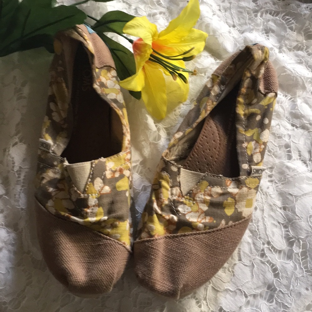 Tons Size 8.5